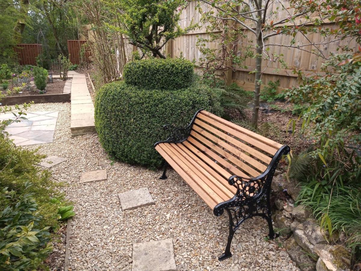 Cosy Stone Cottage, The Bungalow Perrotts Brook Cirencester Exterior foto