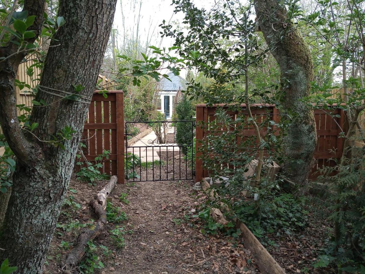 Cosy Stone Cottage, The Bungalow Perrotts Brook Cirencester Exterior foto
